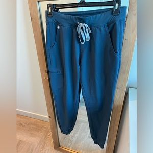 Figs women’s scrub pants - Dark Harbour- Zamora Joggers- Medium